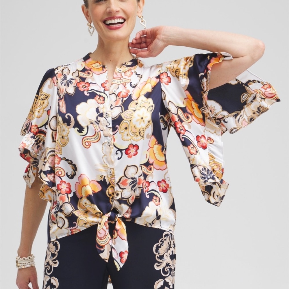 💥💥💥Chico’s Satin raffle sleeve tie front  shirt blouse